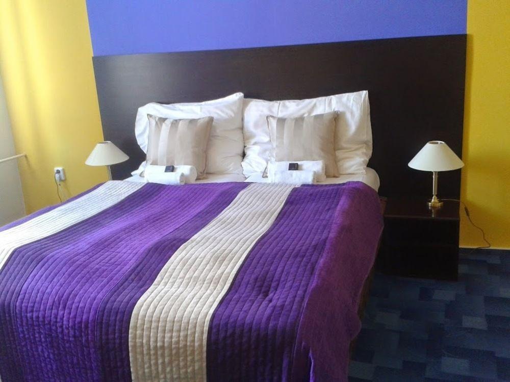 Hotel Bila Ruze Strakonice Extérieur photo